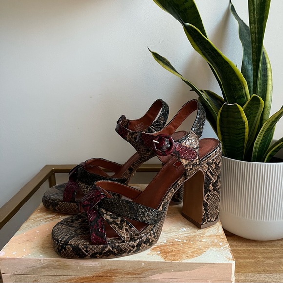 TopShop Snake Print Heeled Sandals - Picture 6 of 11